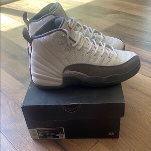 Air Jordan Retro 12 Kids Sneakers